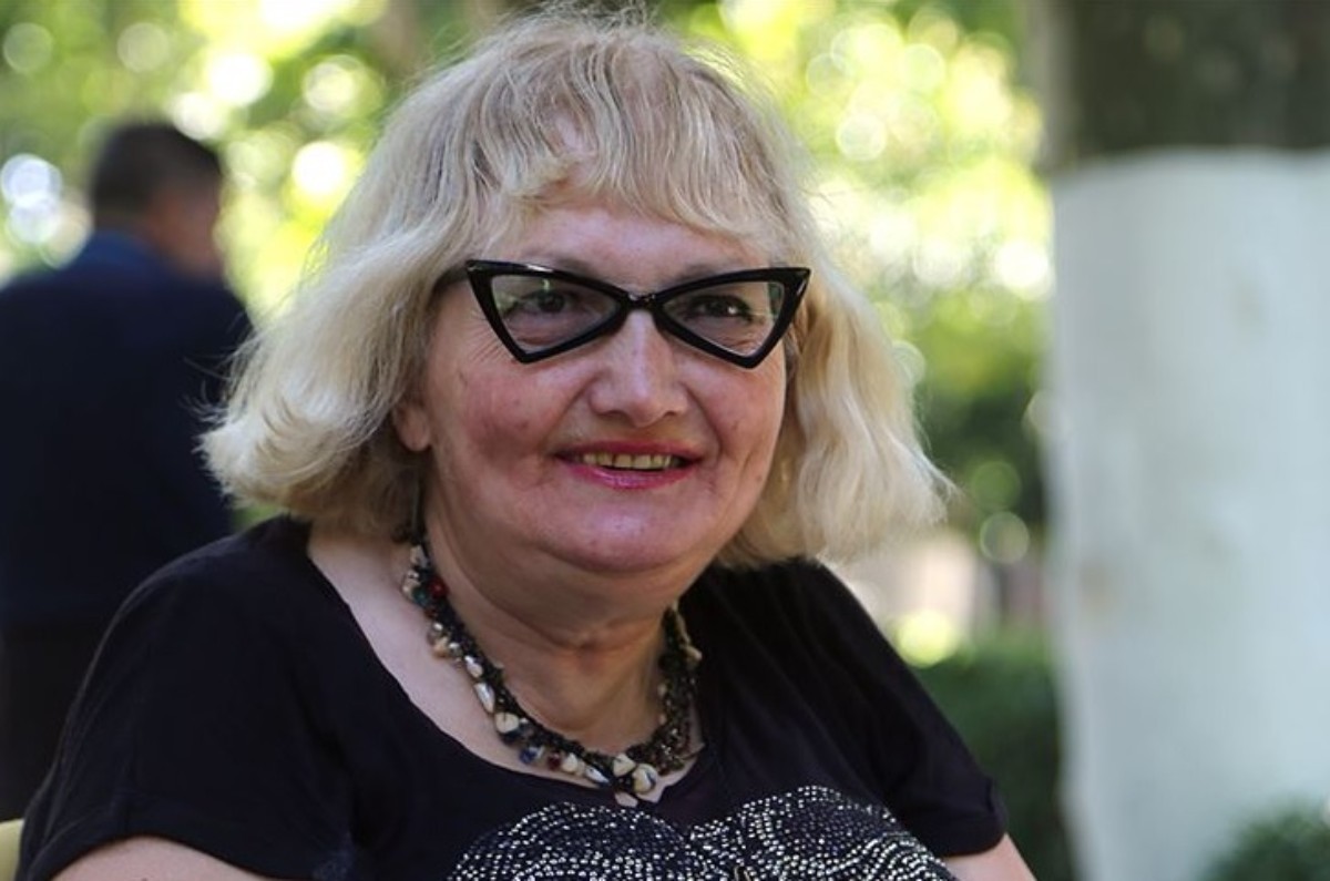 Süslü Füsun kimdir