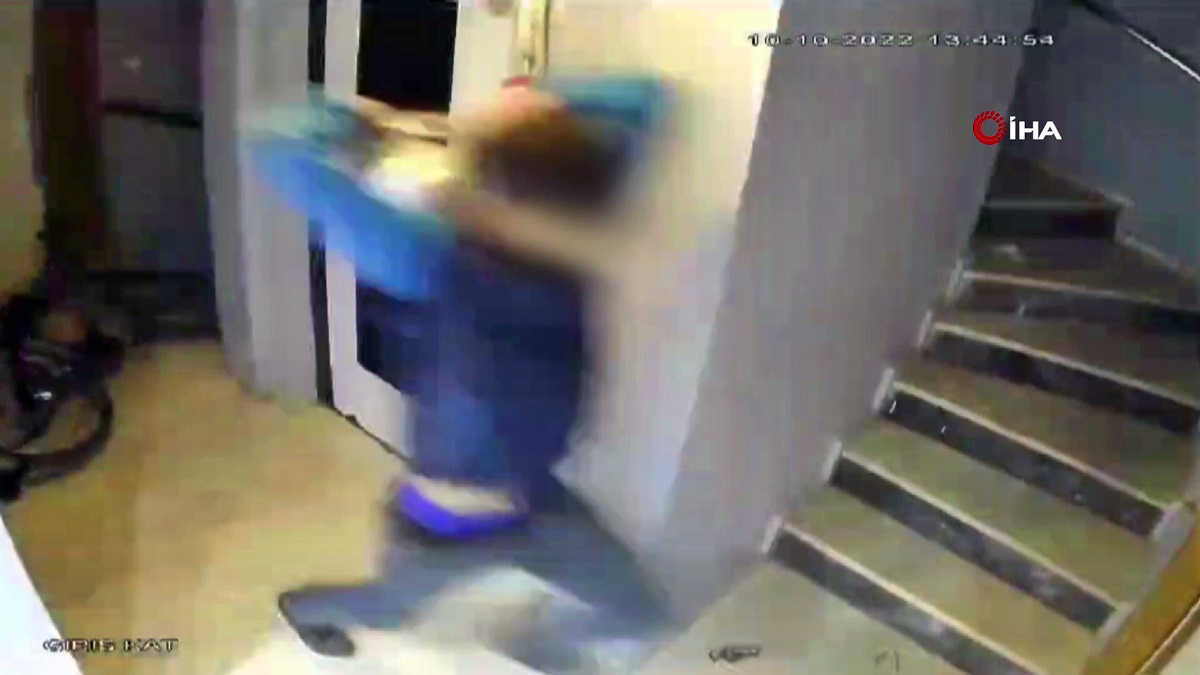 esenyurt-evin-kapisini-tuple-kirdi-1