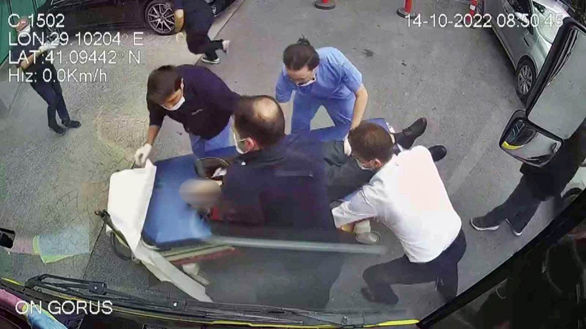 istanbul-beykoz-otobuste-kalp-krizi-gecirdi-5