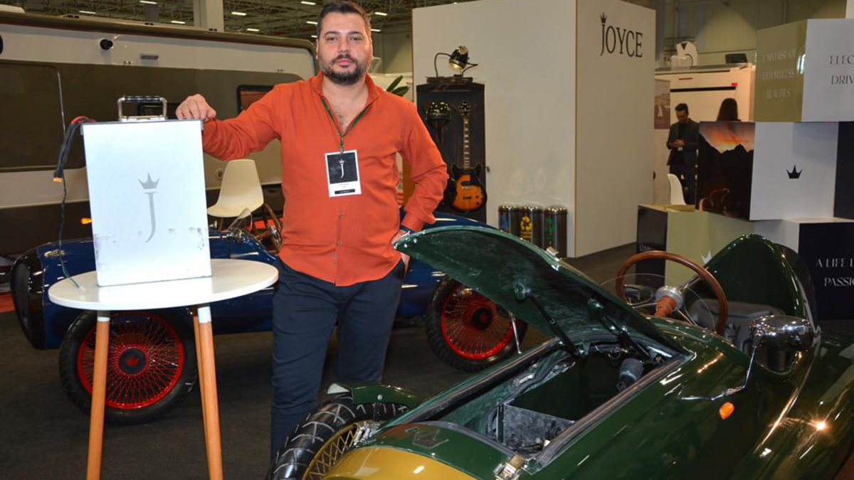 turkiyenin-ilk-lityum-bataryali-araci