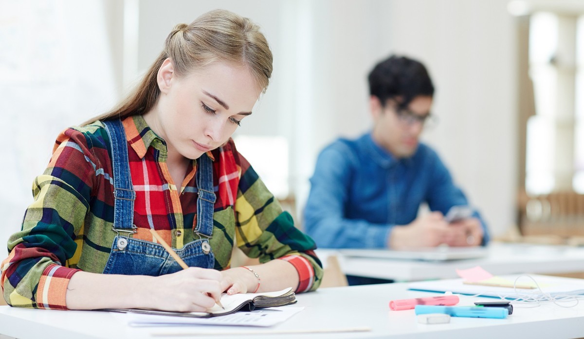 Üniversitede Kopya Çekmek