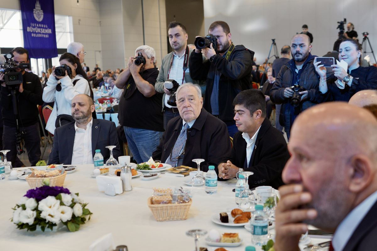 ilber-ortayli-mutarlar-bulusmasi