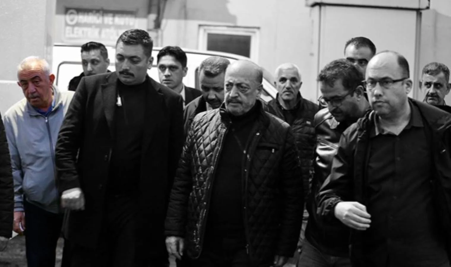 235440136-kapak180318