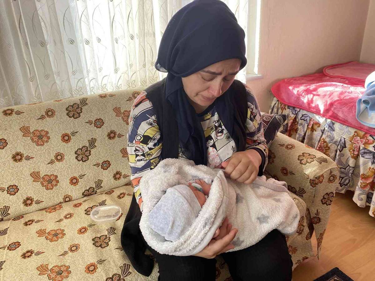 selcuk-ayvazin-esi-elif-ayvaz