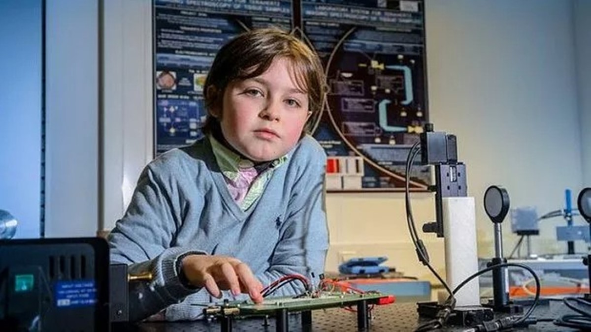 laurent-simons-zekasi