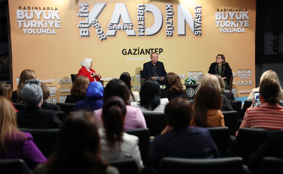 kadinlarla-buyuk-turkiye-yolunda-bulusmasi-1