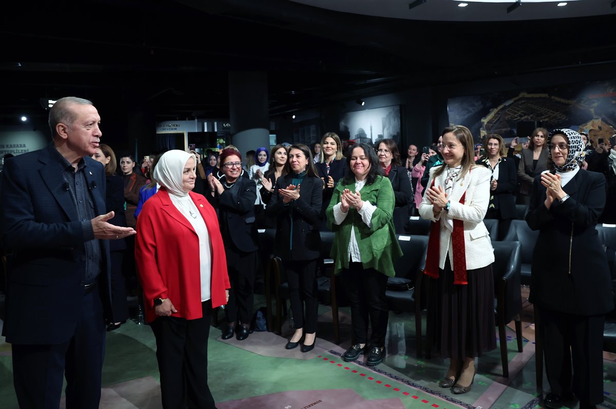 kadinlarla-buyuk-turkiye-yolunda-bulusmasi-4