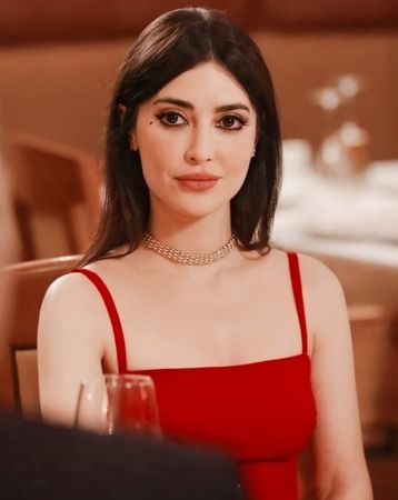 melike-ipek-yolova-mahkum-dizisinde-hw75