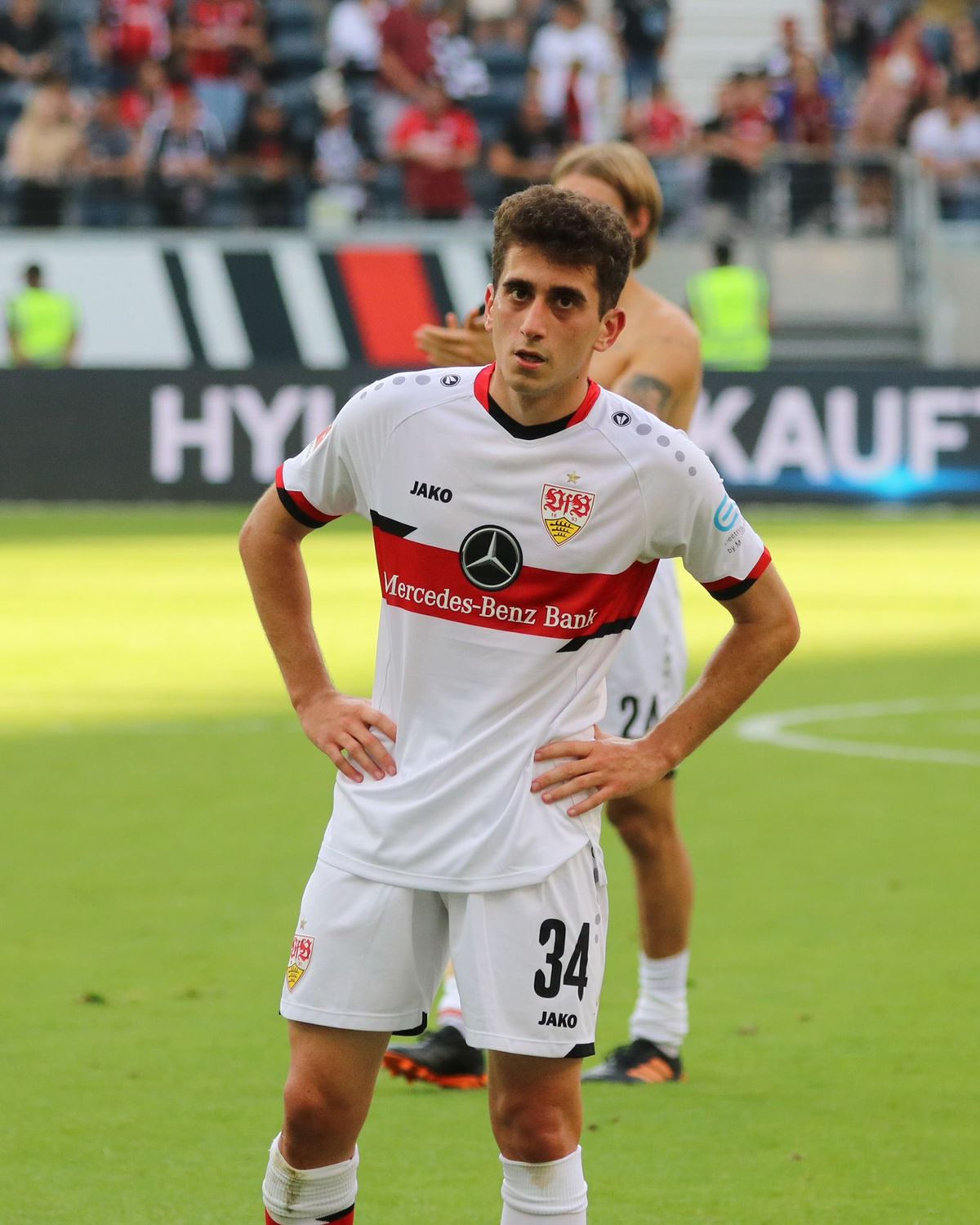 omer-faruk-beyaz-hangi-takimda-oynuyor