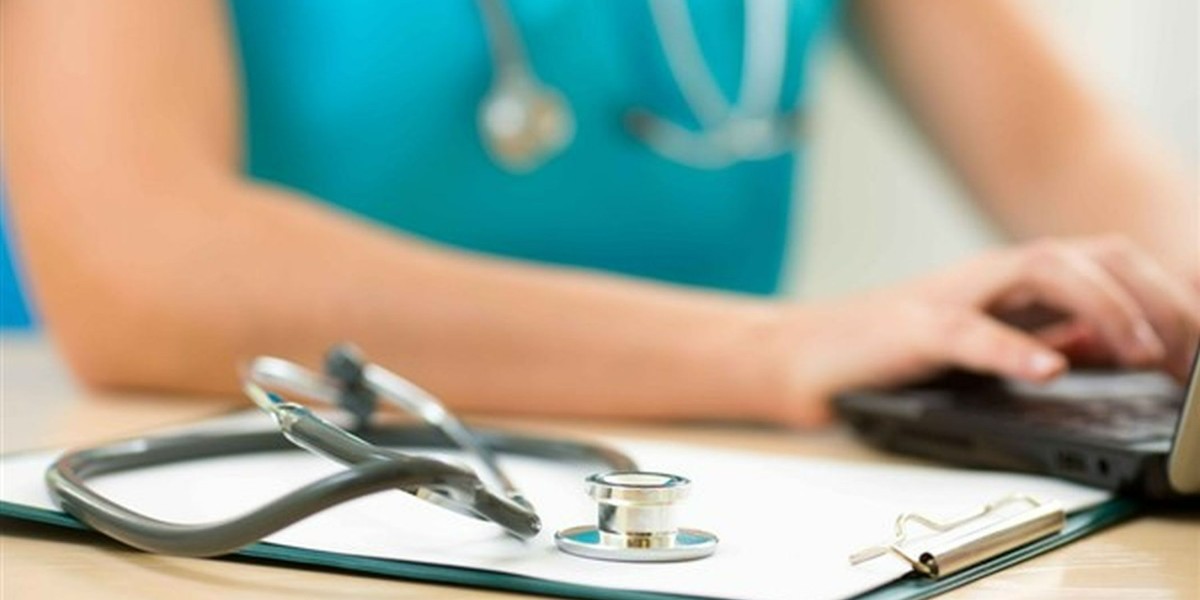 Sağlık personeli başvuru