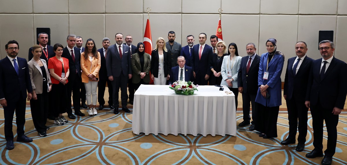 erdogan-gazetecilerle-bulustu