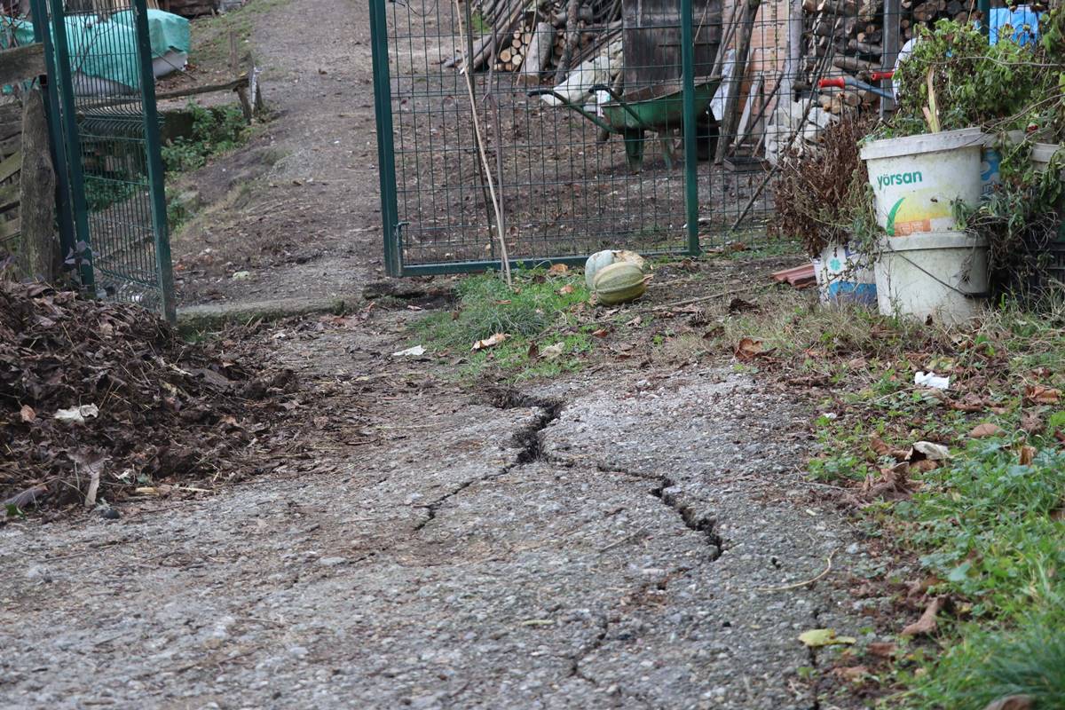 duzce-depremi-hasarli-binalar-2