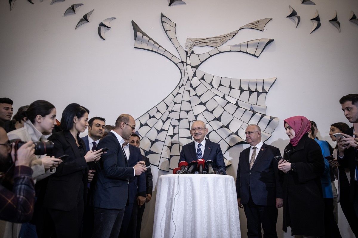 kilicdaroglu-gazetecilerin-sorularini-yanitliyor-3