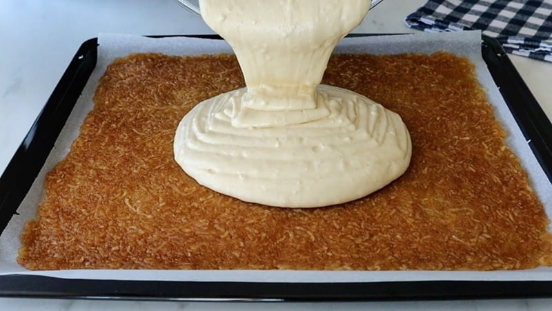 kirilmayan-catlamayan-elmali-rulo-kek-tarifi-1