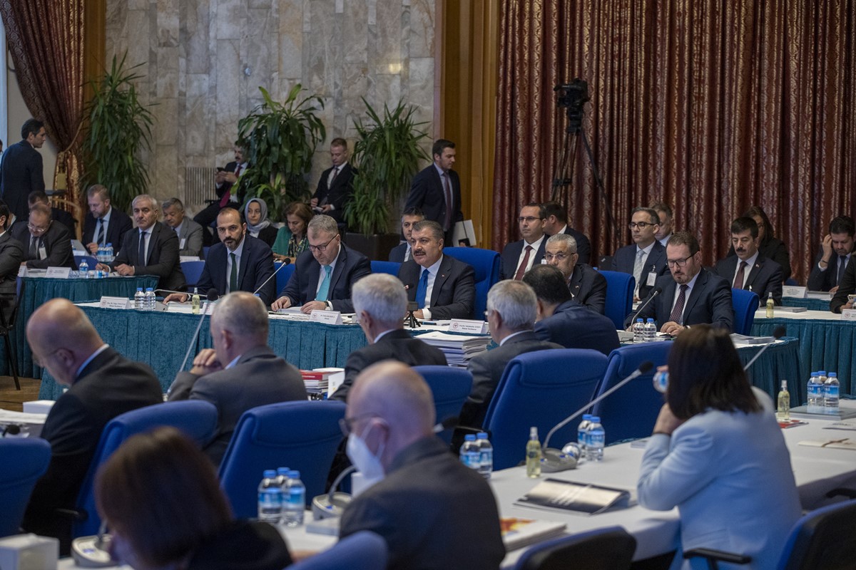 saglik-bakani-fahrettin-koca-tbmm-konumasi-2