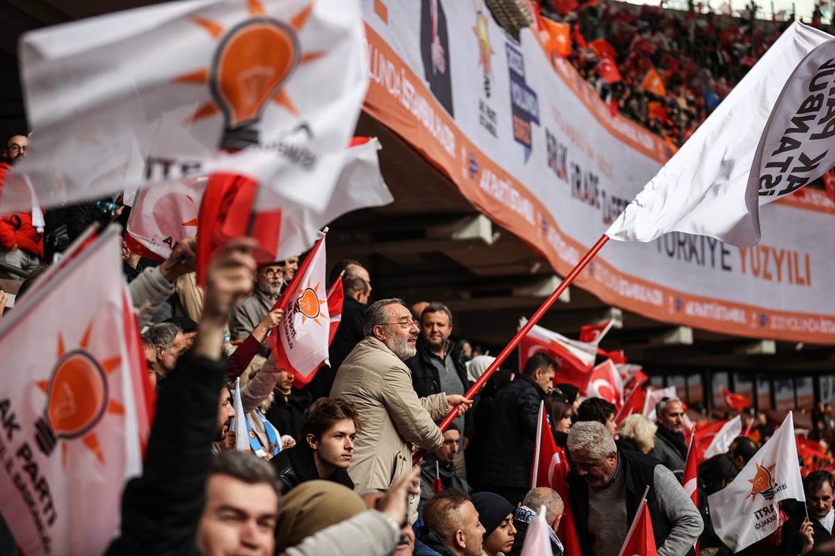 erdogan-ak-parti-nef-stadyumu-6.jpg