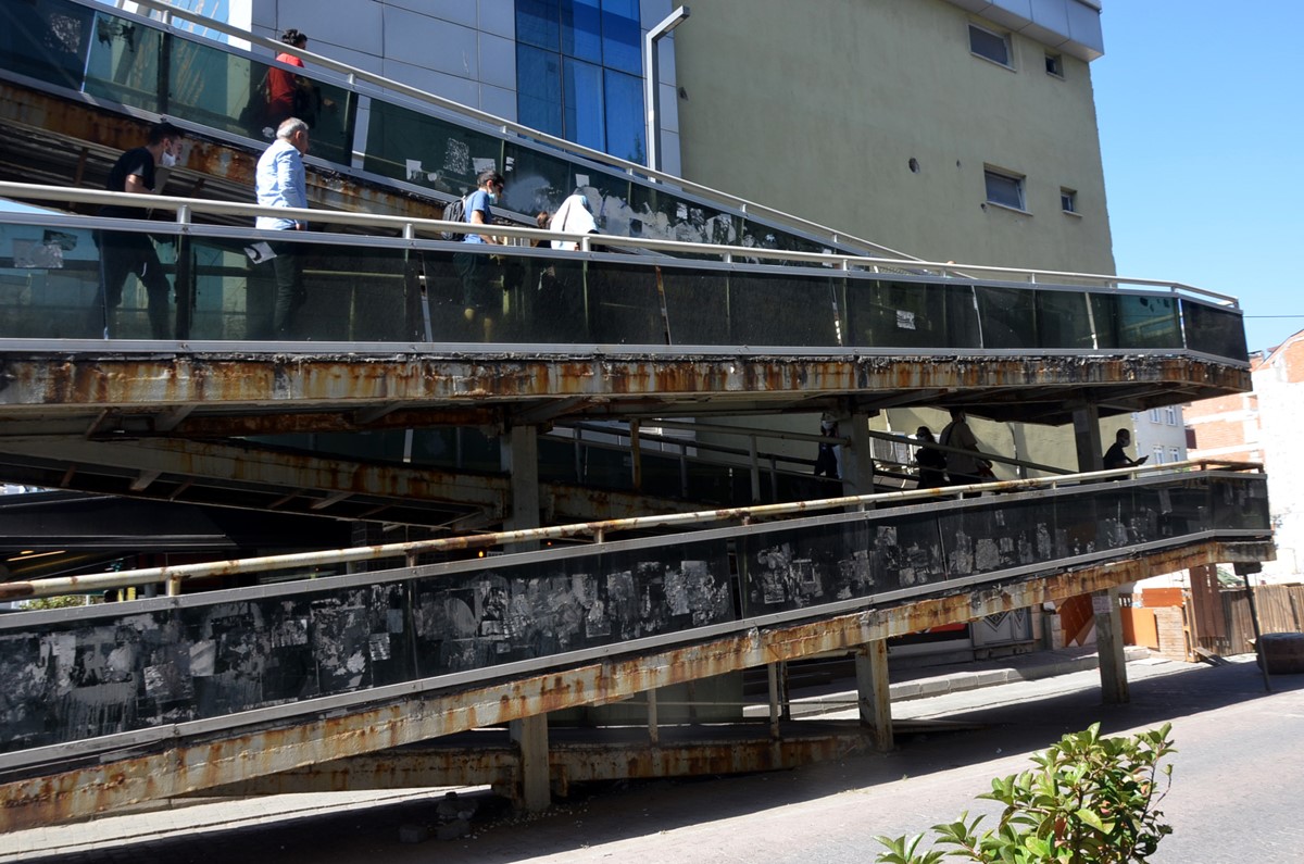 istanbul-avcilar-sukrubey-metrobus-ust-gecidi-3