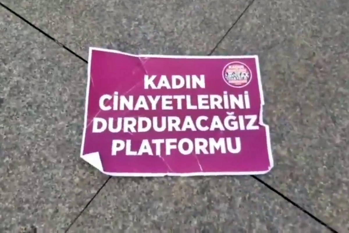 istanbul-kadikoy-kadin-eylemi-polis-mudahalesi