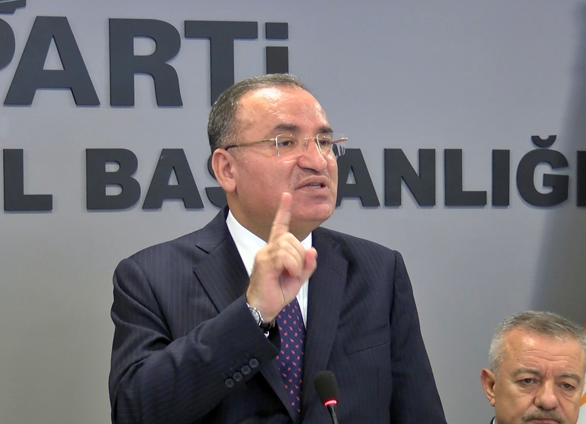 adalet-bakani-bekir-bozdag-altili-masa-aciklamasi-3