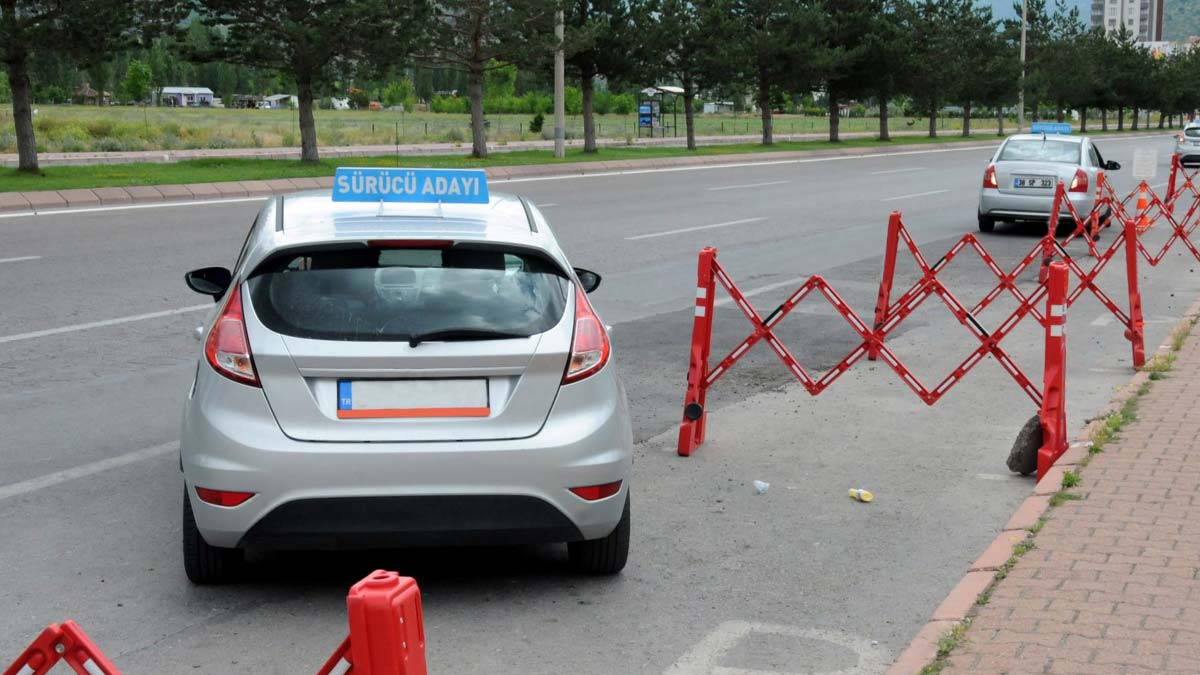 ehliyet-basvurusu-nasil-yapilir