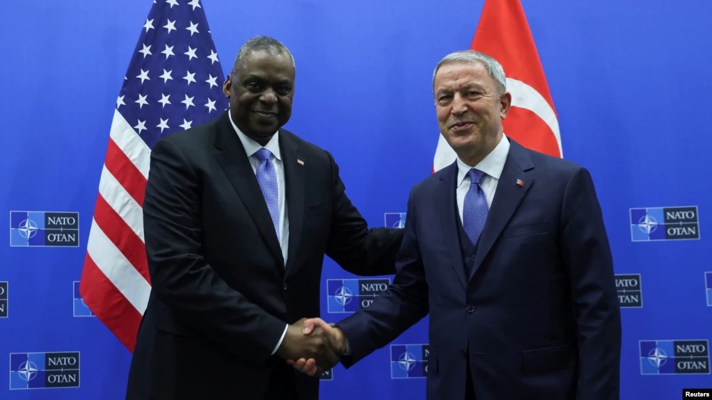 whatsapp-image-2022-12-01-at-11-20-25