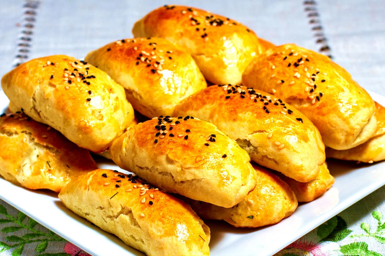 mayasiz-peynirli-pogaca-one-cikan