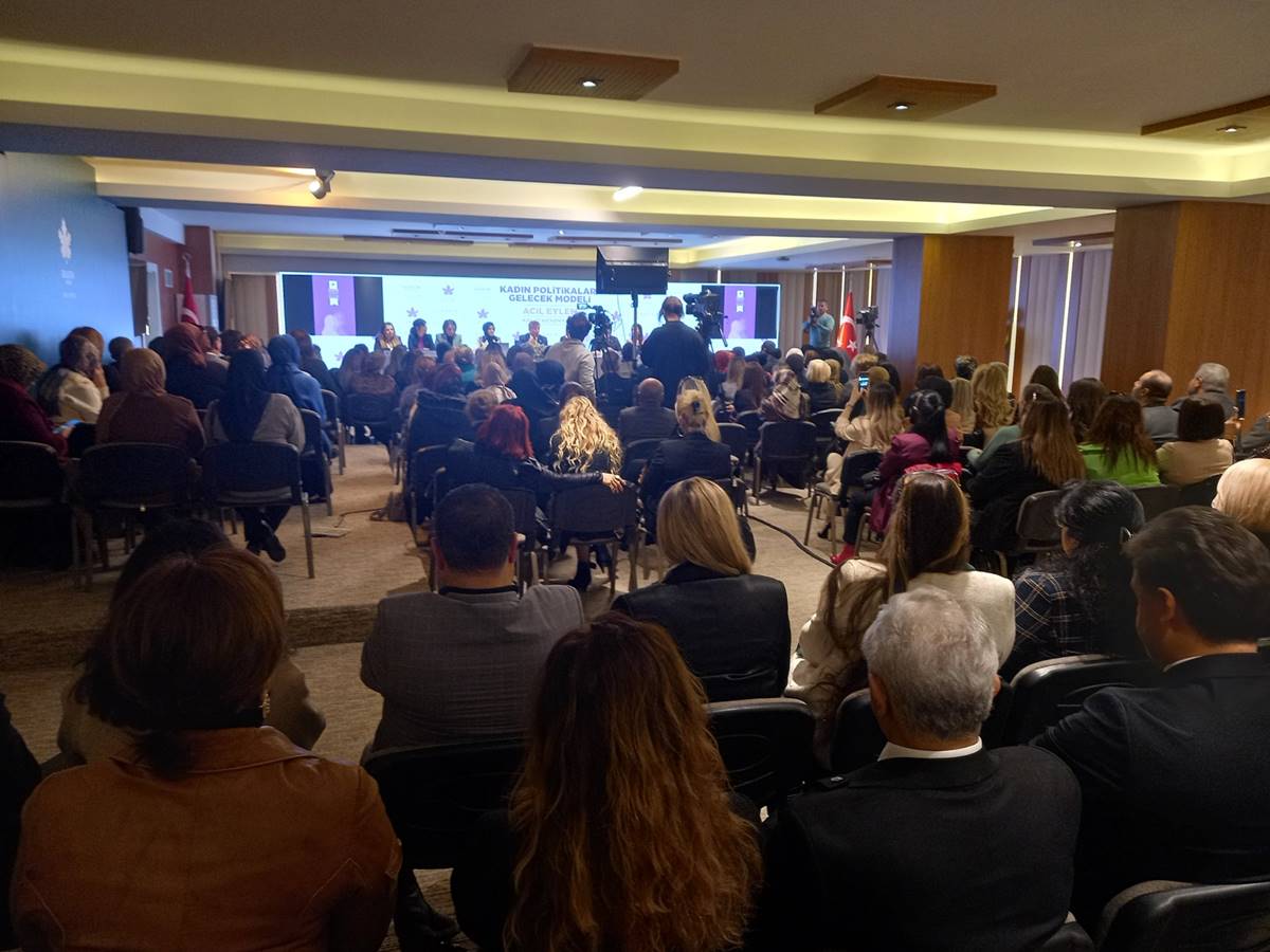 gelecek-partisi-kadin-politikalarinda-gelecek-modeli-1