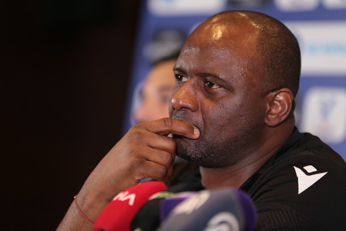 crystal-palace-teknik-direktoru-patrick-vieira-4