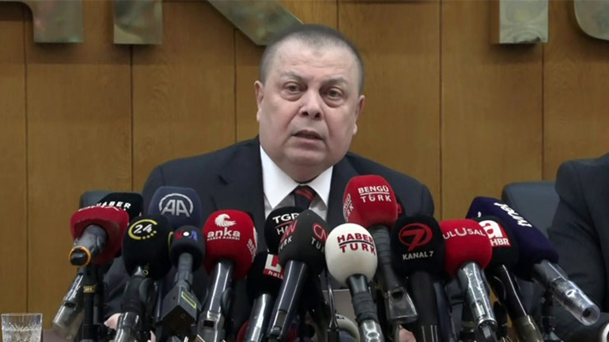 turk-is-genel-sekreteri-pevrul-kavlak-1