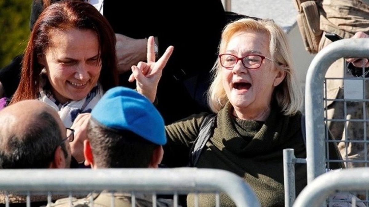 mucella-yapici-kelepceli-muayene-3