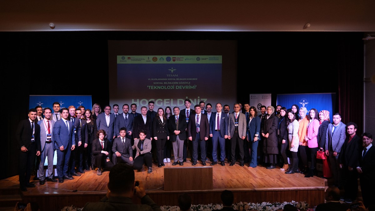 tesam-kongresi-sosyal-bilimlerin-gozuyle-teknoloji-devrimi-1