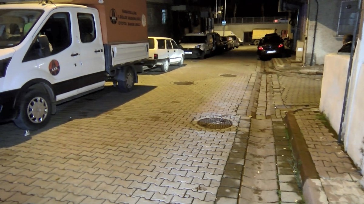 bakim-yapiyoruz-yalaniyla-kablo-calan-hirsizlar-6