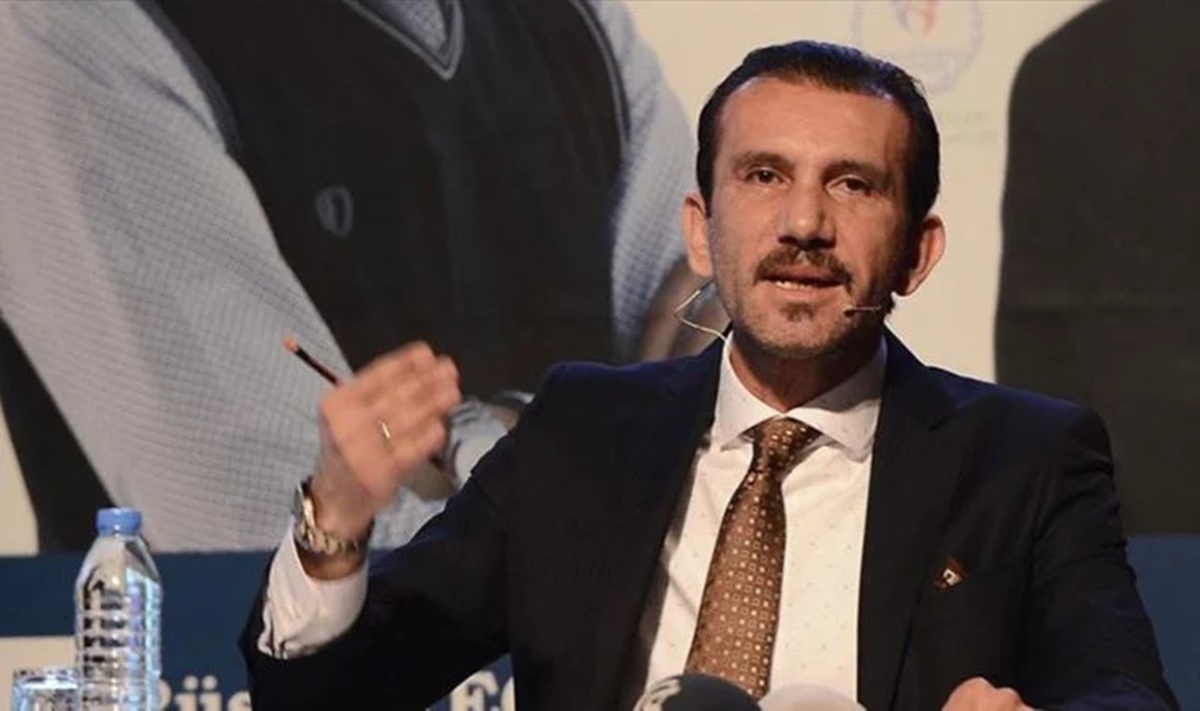 rustu-recber-istifa-etti