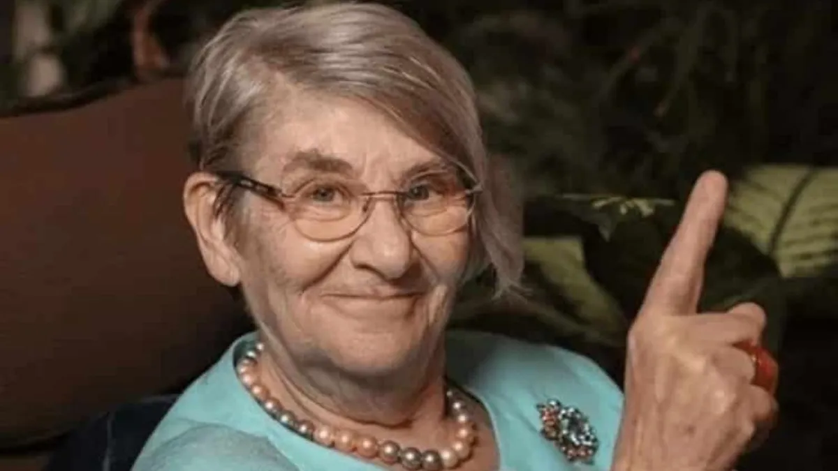 t25-canan-karatayin-saglik-pi-220