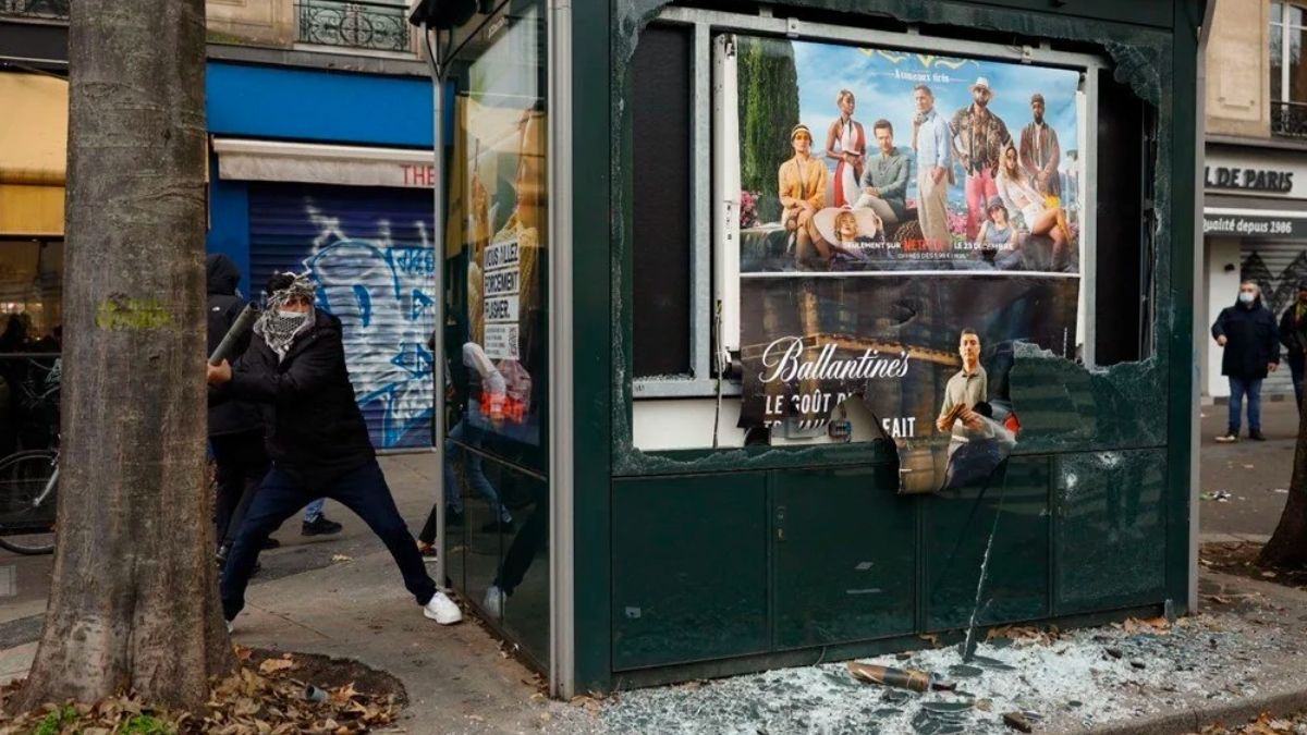 paris-protest1.jpg