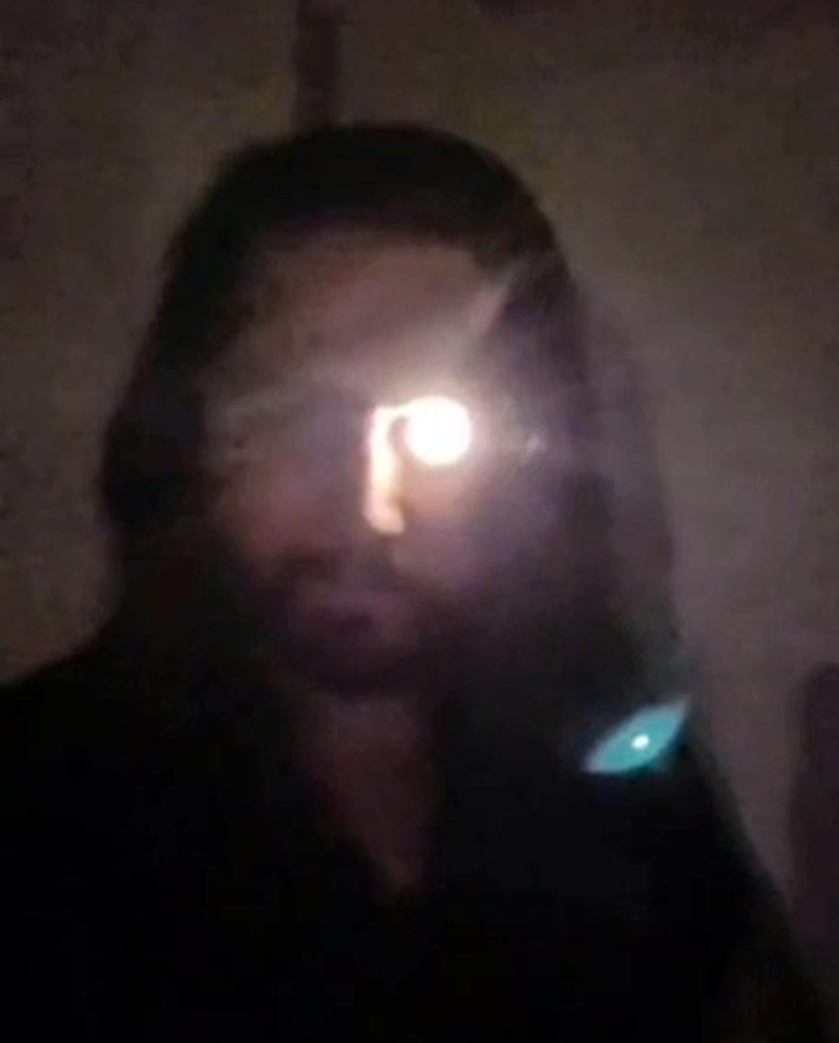 gozune-lamba-takan-adam-3