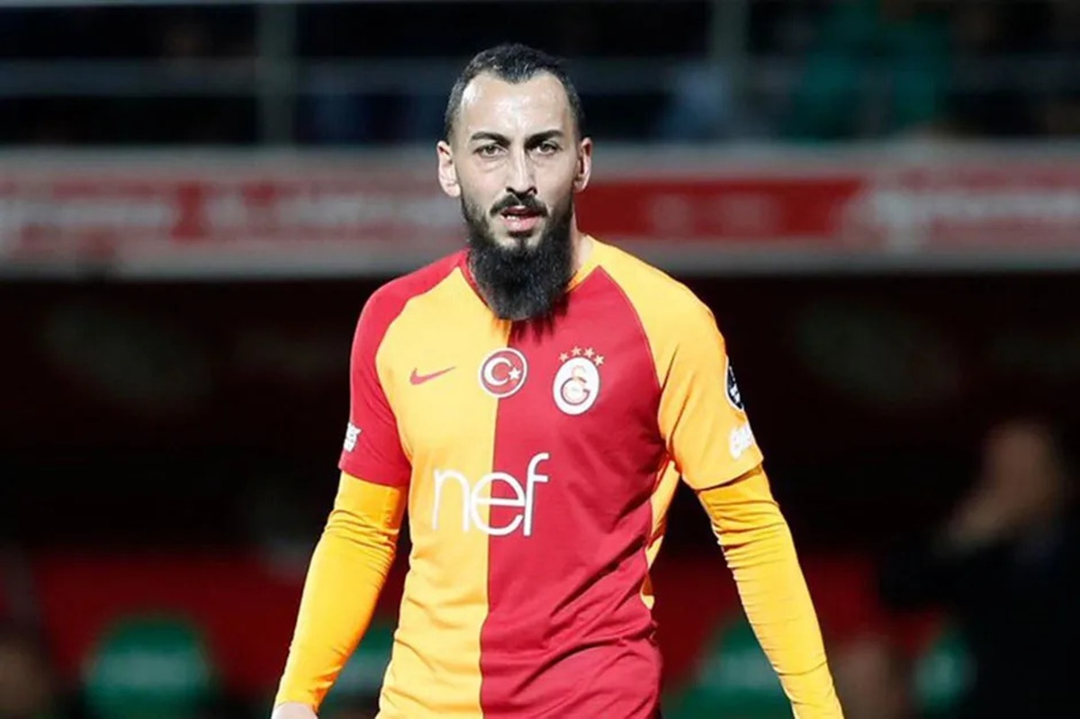 konstantinos-mitroglou-futbolu-birakti-mi