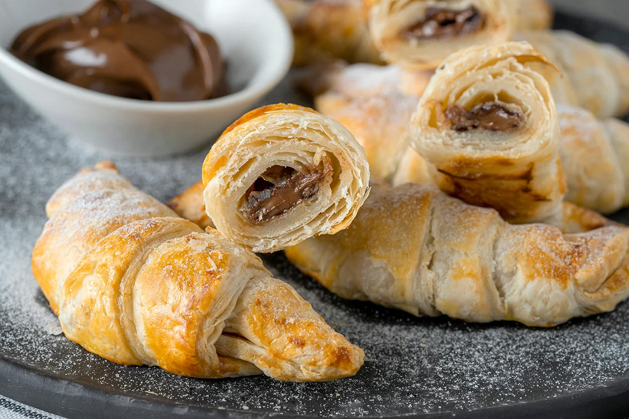 milfoyden-cikolatali-kruvasan-yemekcom