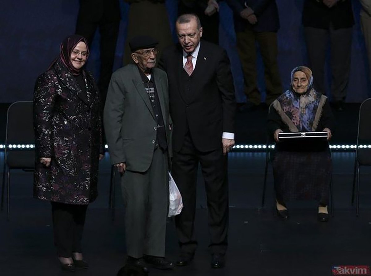 3560642-875bad061396779e9a77efab70e4c54d