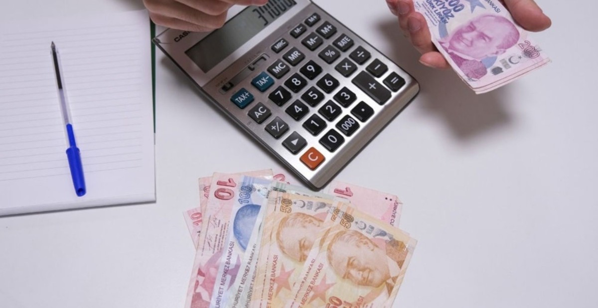 Bu tarihten sonra emekli olana 1300 TL ek maaş zammı