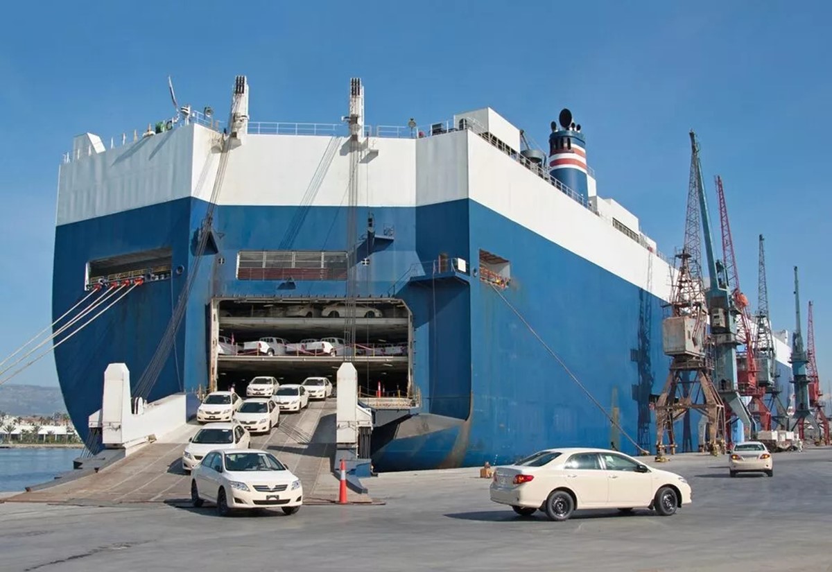 cinden-kac-araba-geliyor