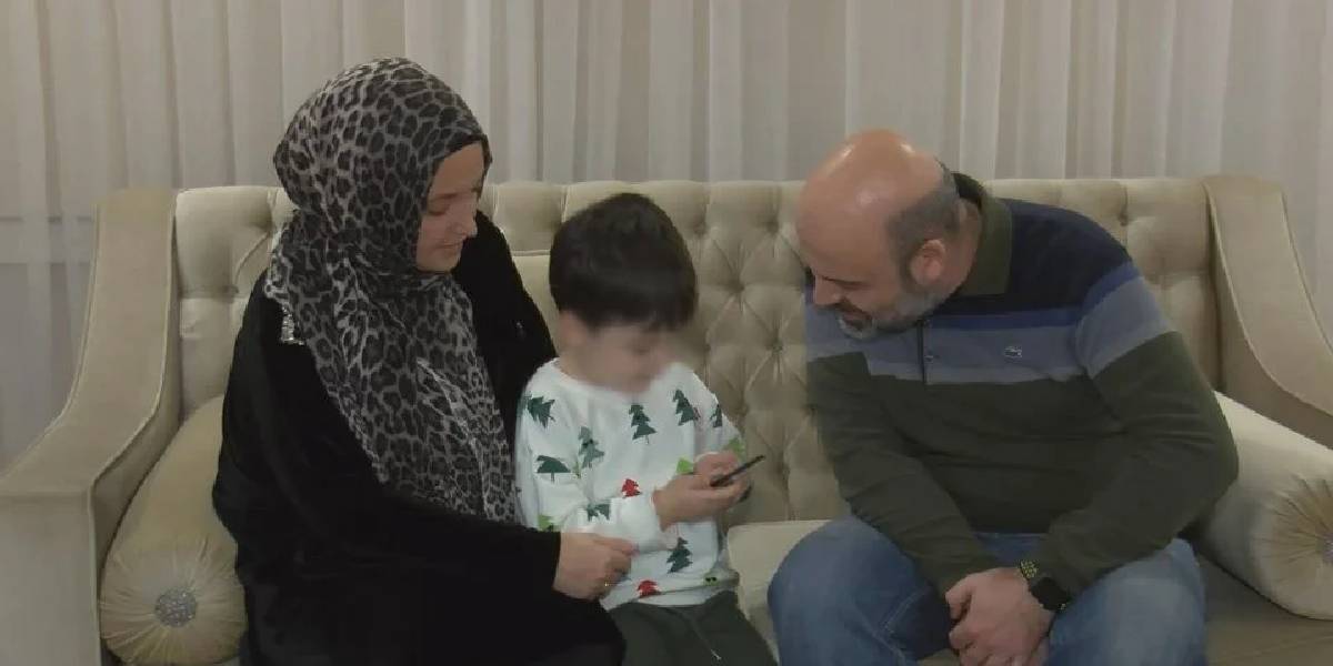 otizmli-ccuga-psikolog