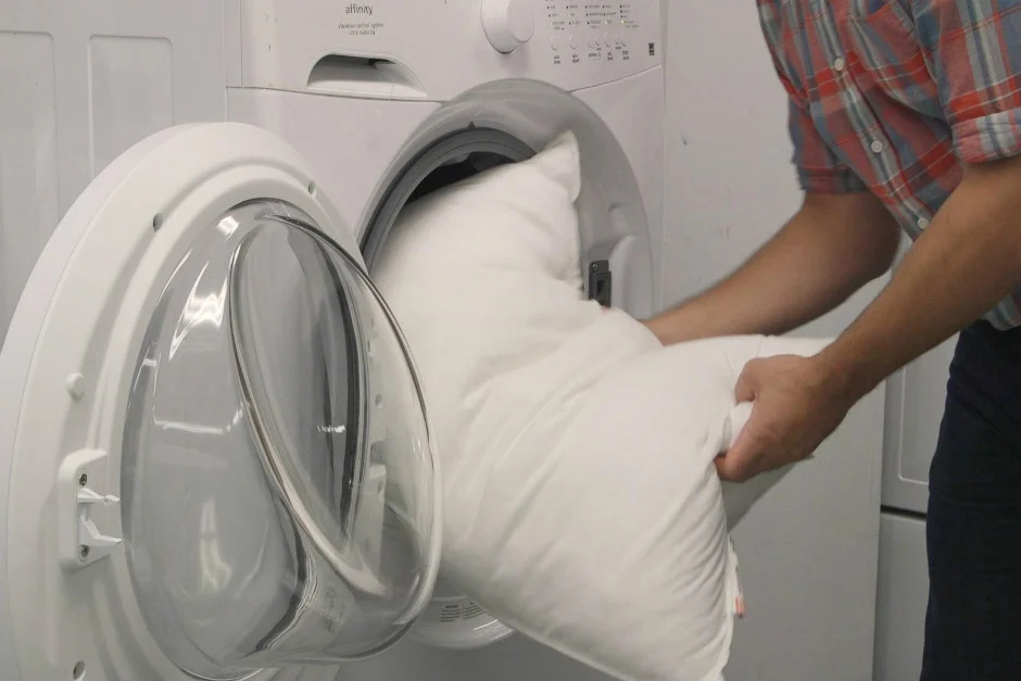 yastik-nasil-temizlenir-1