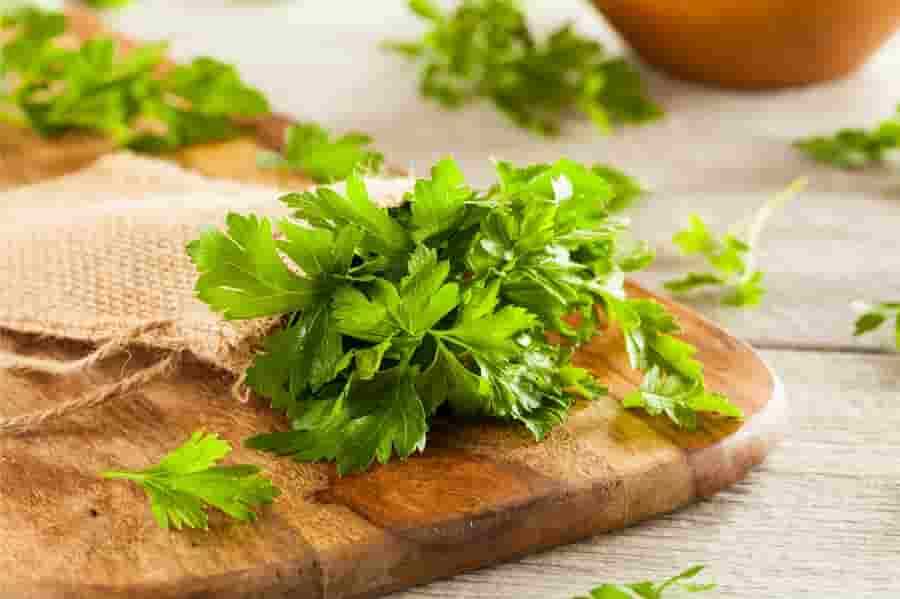 maydanozunfaydalarinelerdirjpg-2b4d