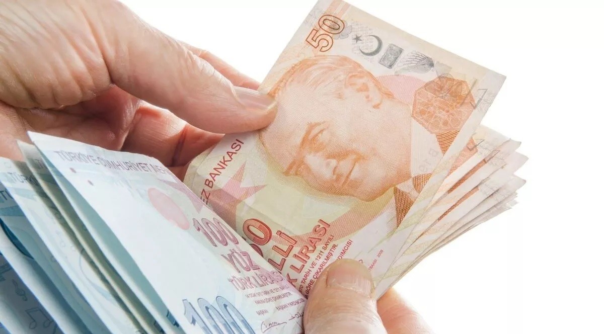 Nisan ayında emeklilere tam 2.500 TL ödenecek