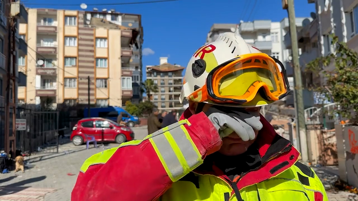 50-den-fazla-felaket-gordum-macar-ekibi-gozyaslari