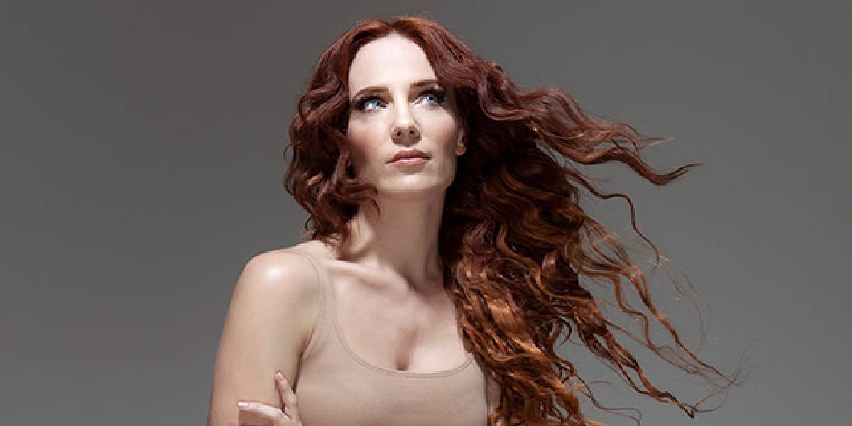 simone-simons