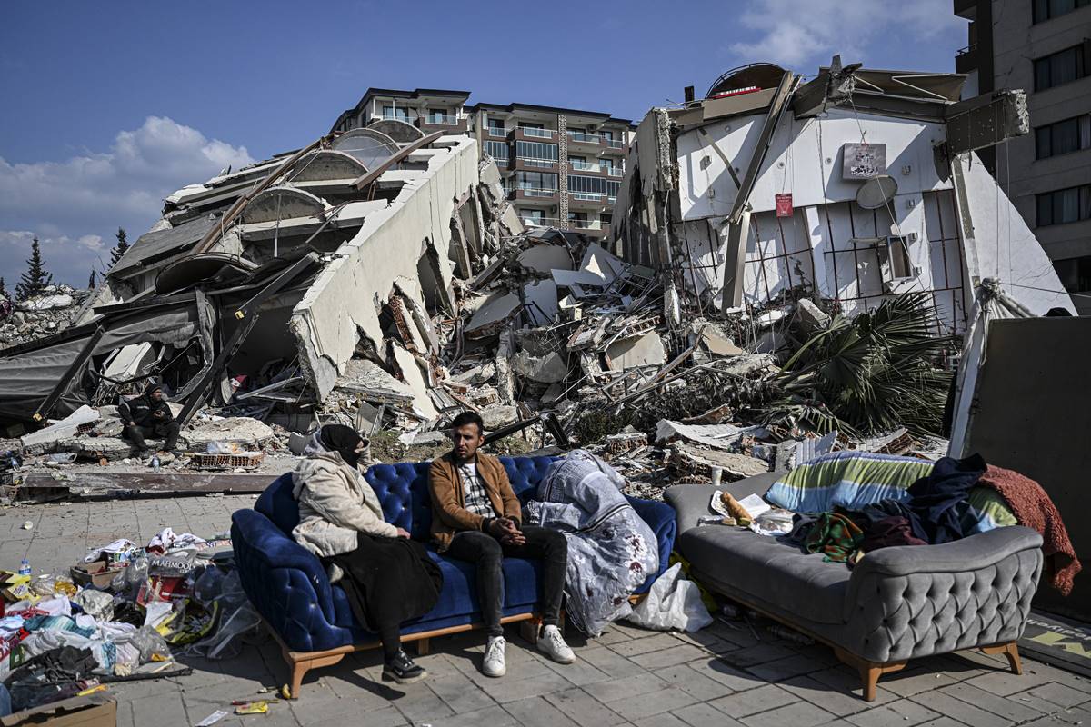 deprem-arama-kurtarma-calismalari-7