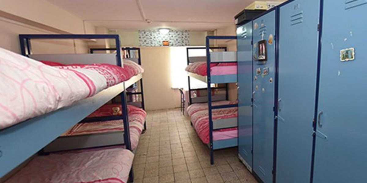 öğrenciler yurtlarından atıldı