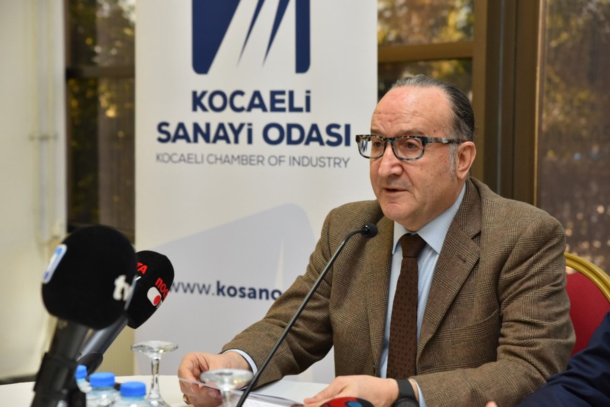 ayhan-zeytinoglu-kimdir